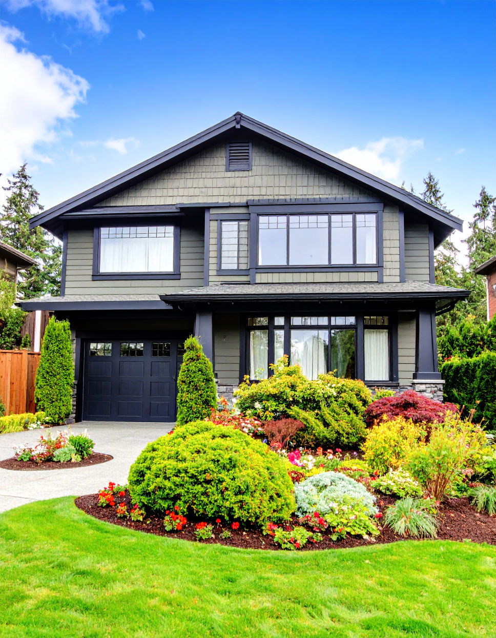 Accentuating Landscaping with Contrasting Trim