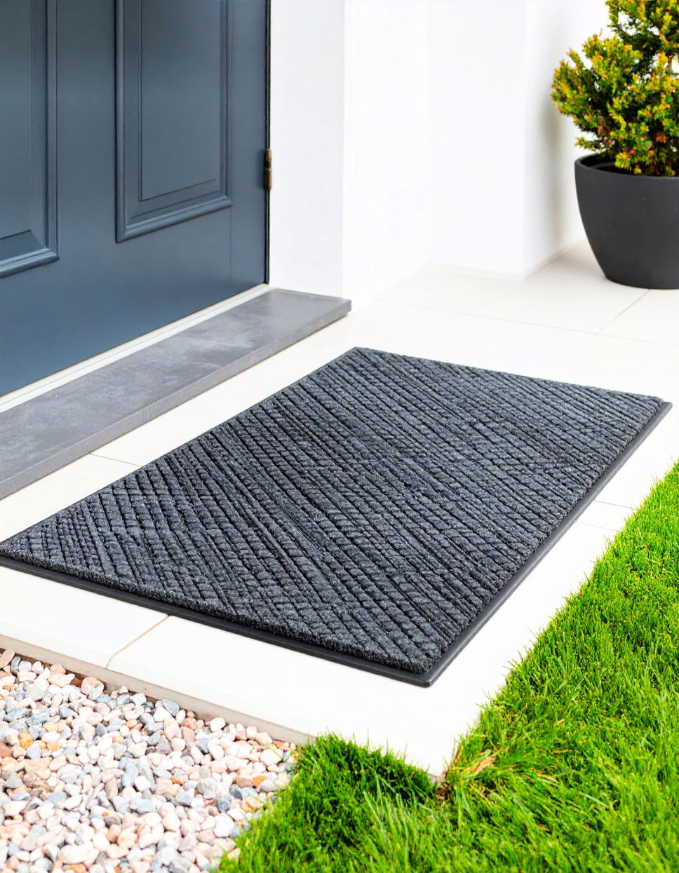 Monochrome Mat for a Sleek Look