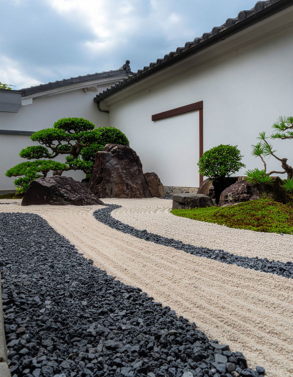 Zen Garden with Tiered Sand and Rocks Tiered Garden Ideas