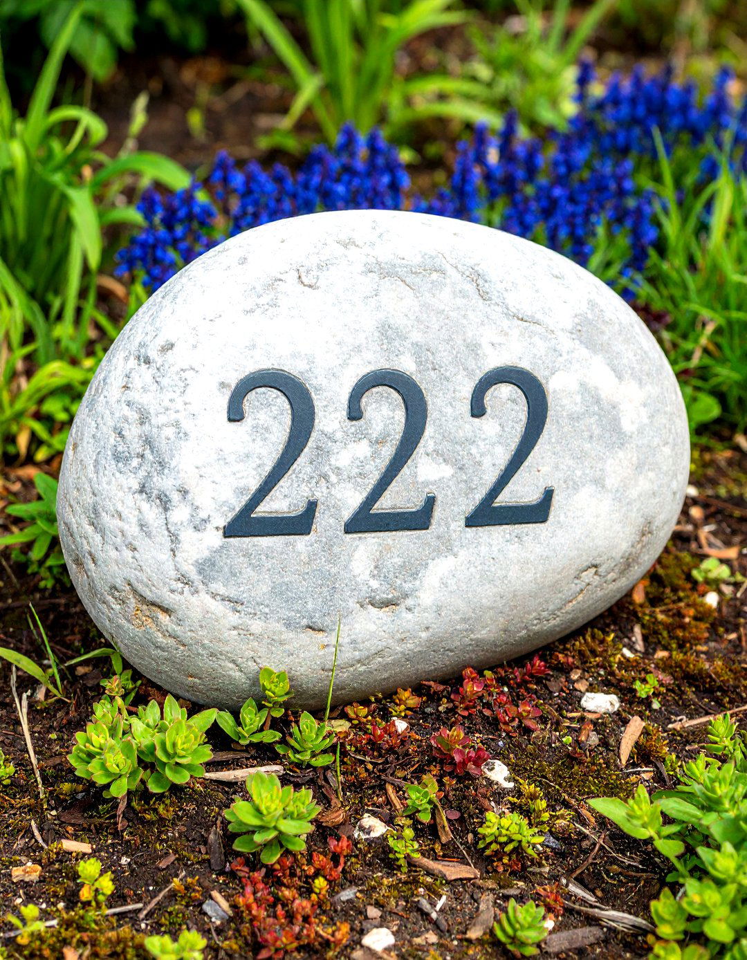 Boulder House Number Garden Focal Point - 25 Garden Focal Point Ideas