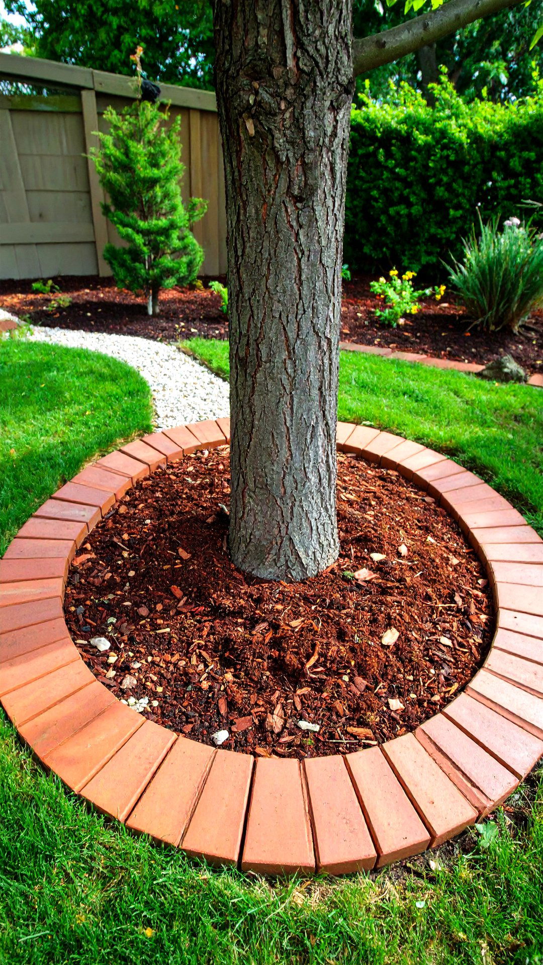 Brick Edging Tree Ring - 25 brick edging ideas