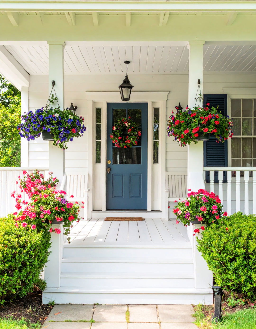 25 Colonial Front Porch Ideas to Enhance Your Home's Exterior