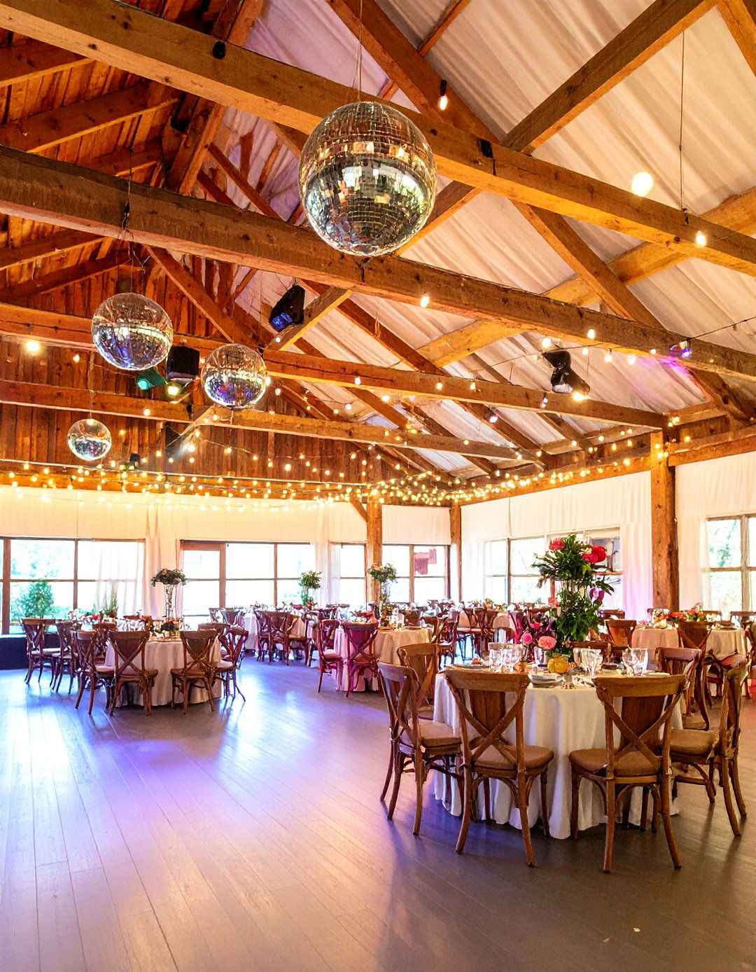 Color Drenched Dance Floor Lighting Fall Wedding Decor - 25 fall wedding décor ideas