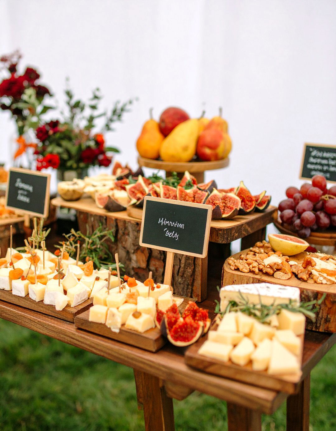 Harvest Grazing Table Fall Wedding Decor - 25 fall wedding décor ideas