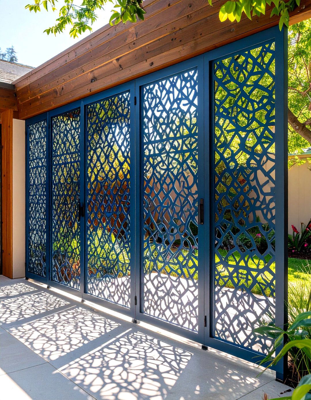 Laser Cut Metal Panel Privacy Screen - 25 outdoor privacy screen ideas