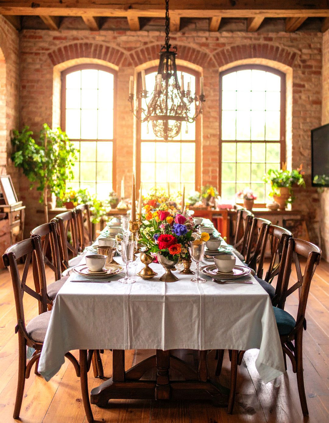 Medieval Pewter and Goblet Tableware - 25 medieval home decor ideas