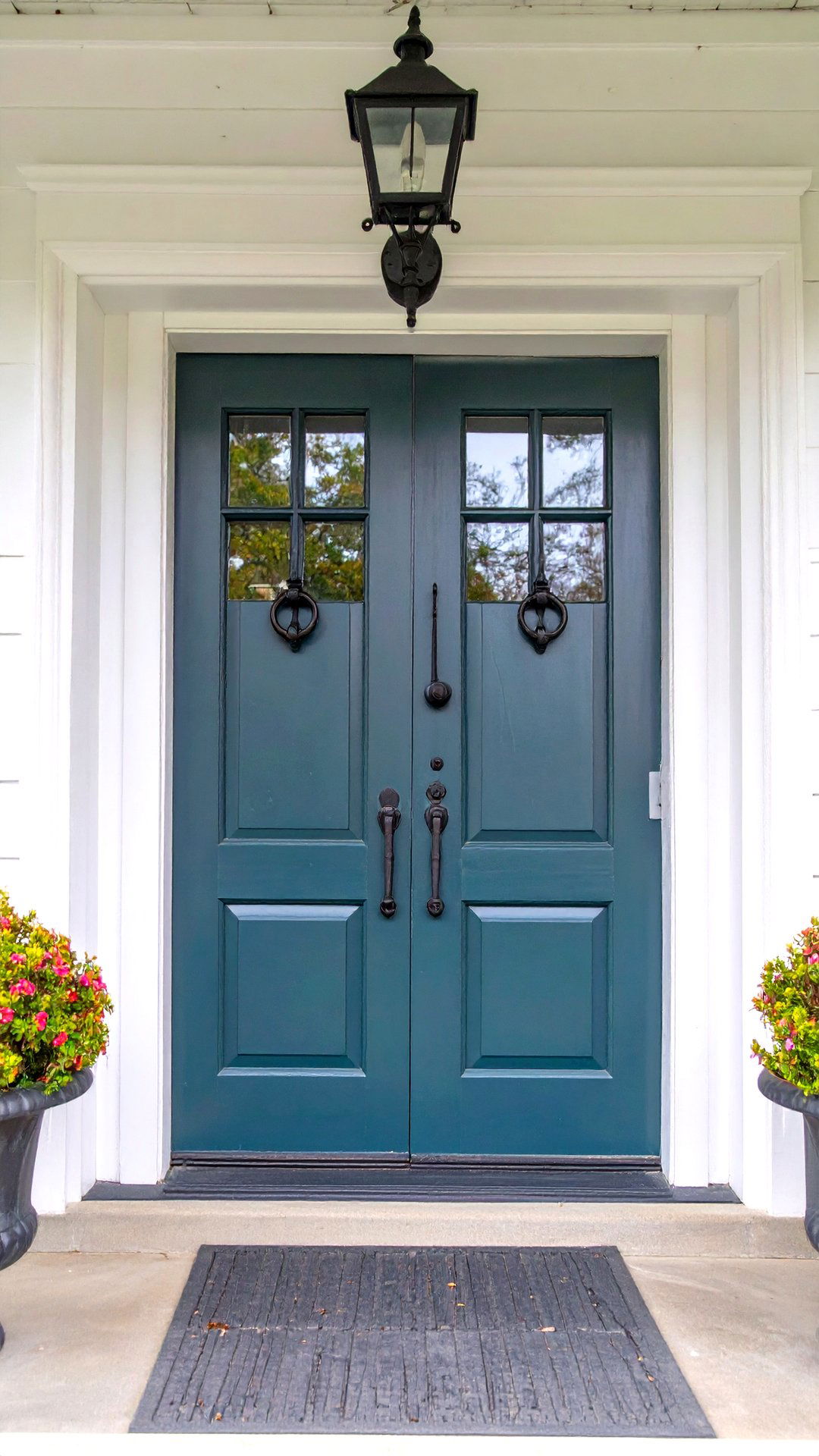Period Reproduction Hardware Completes the Picture - 25 colonial front porch ideas