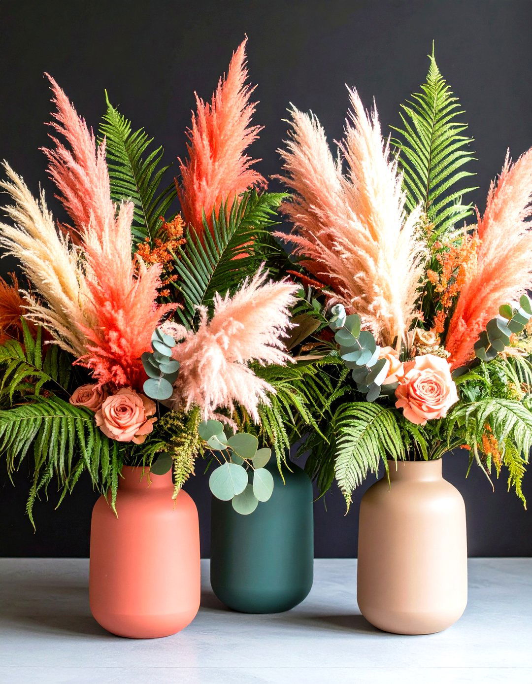 Pops of Dyed Pampas in Centerpieces - 25 pampas grass wedding decor ideas