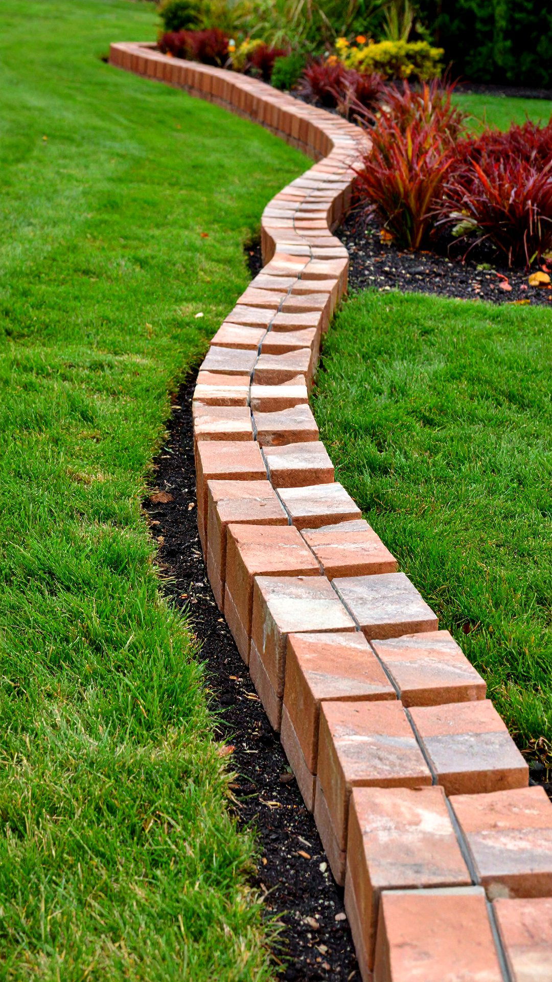 Zigzag Brick Edging Sawtooth Look - 25 brick edging ideas